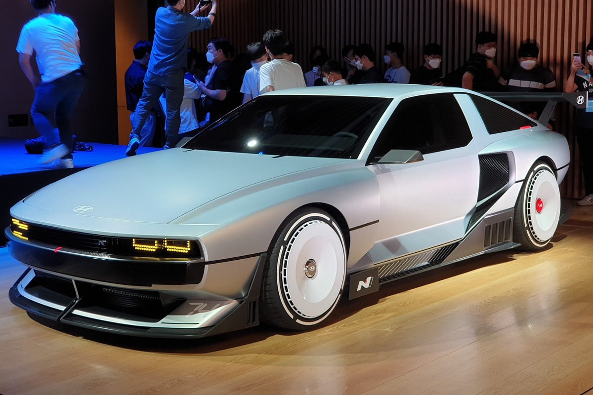 Hyundai_N_Vision_74_Concept_(14).jpg