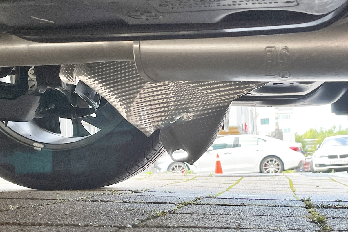 3_파손된 차량 하체(내용과 무관한 사진)_'클리앙'.jpg