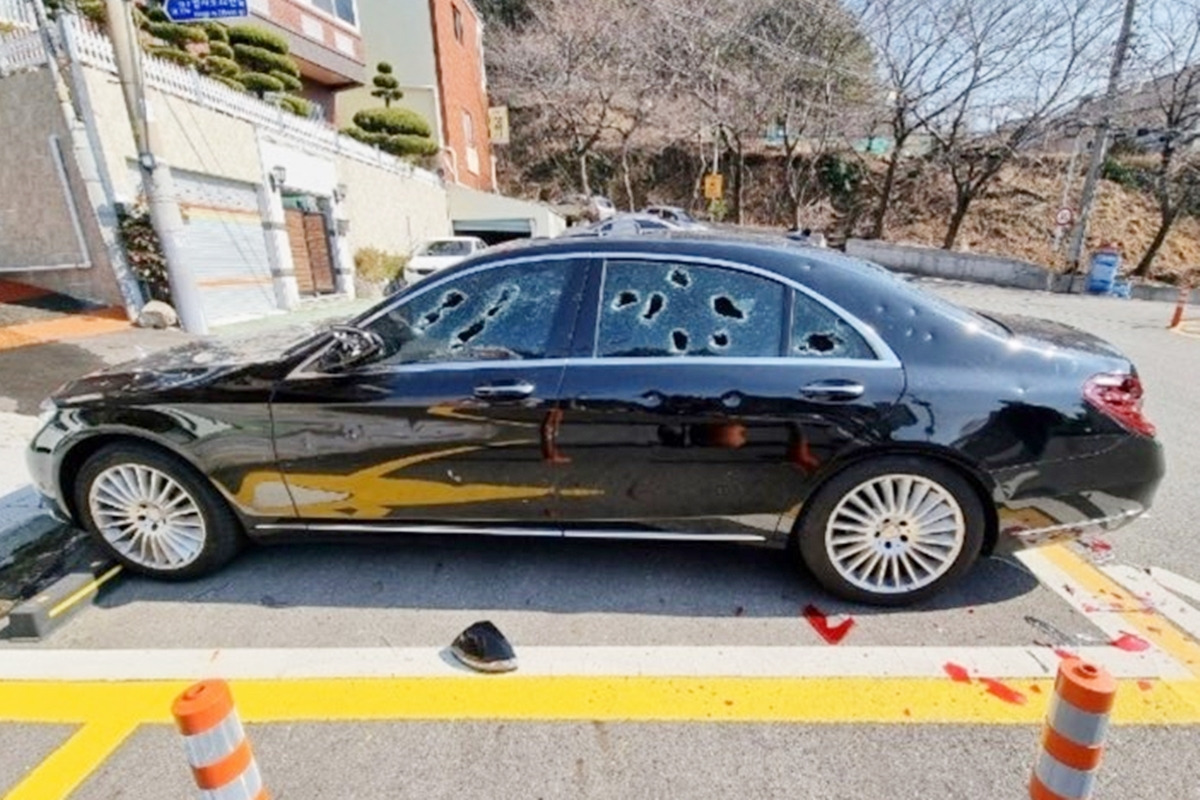 벤츠 불법주차 참교육_보배드림_1.jpg