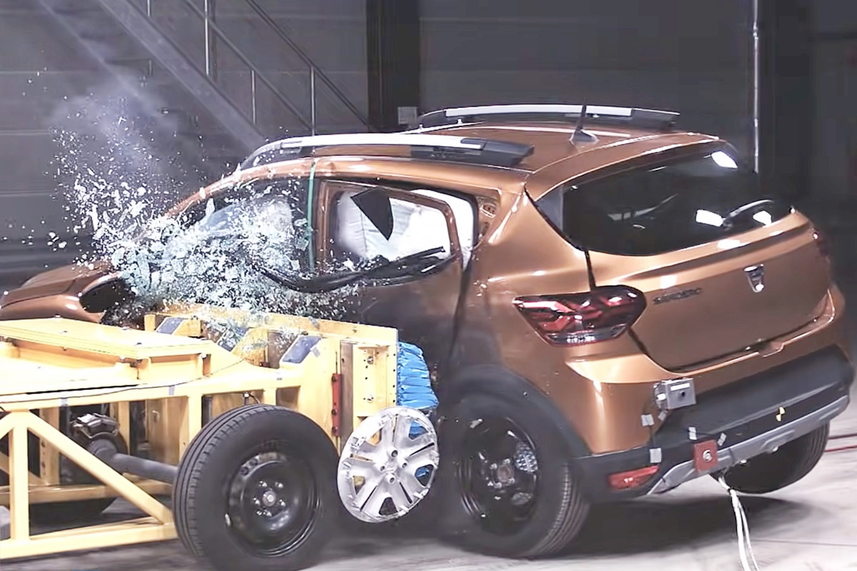 산데로 충돌 테스트.jpg