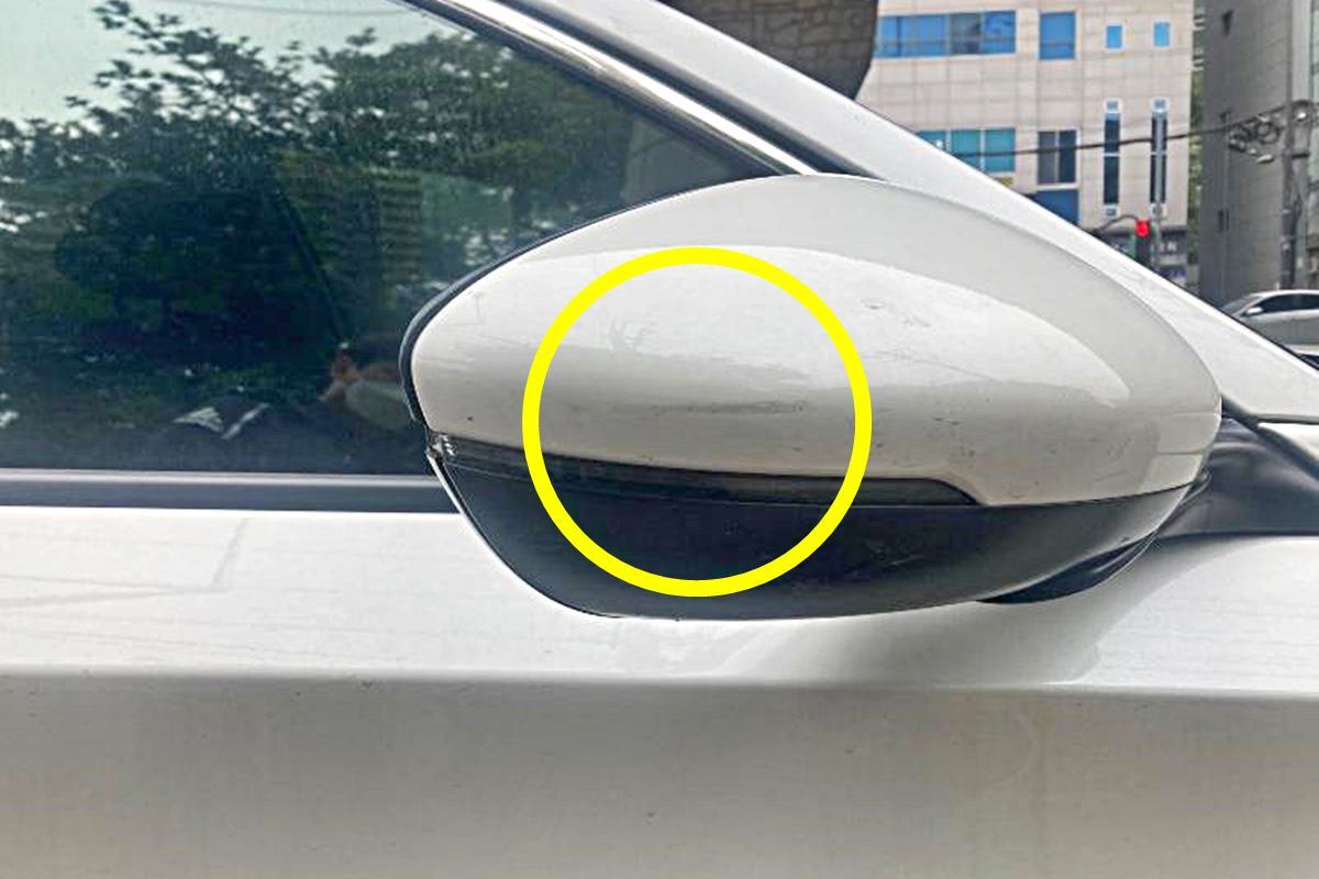 사이드미러 문콕에 대인접수를 요구한 사례 사진 출처 = '보배드림'.jpg