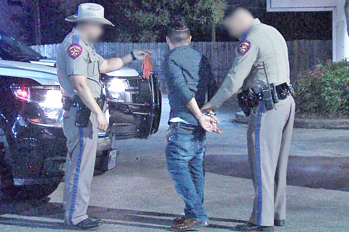 0_체포되는 음주운전자_'My SA'.jpg