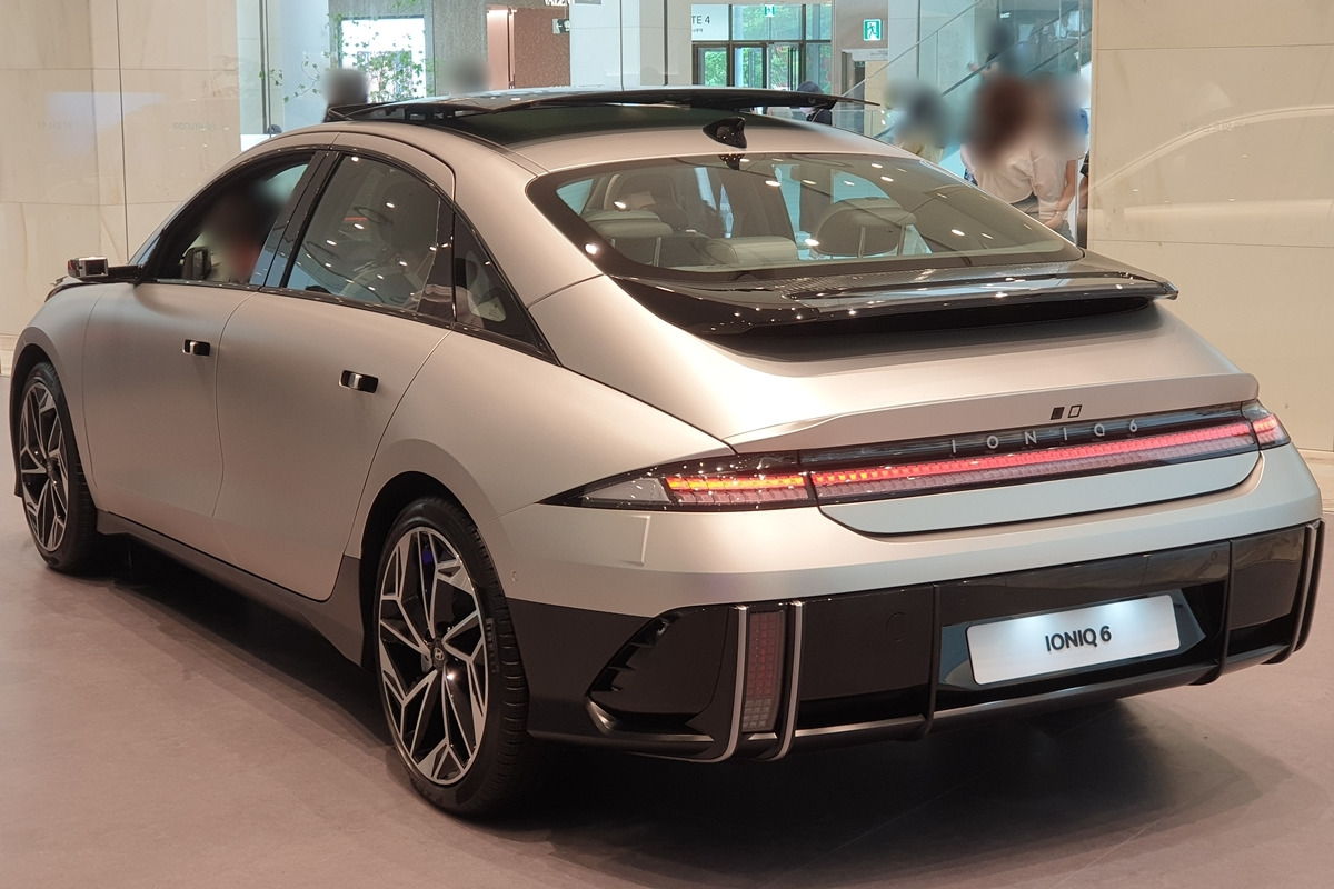 5_현대 아이오닉 6_Wikipedia.jpg