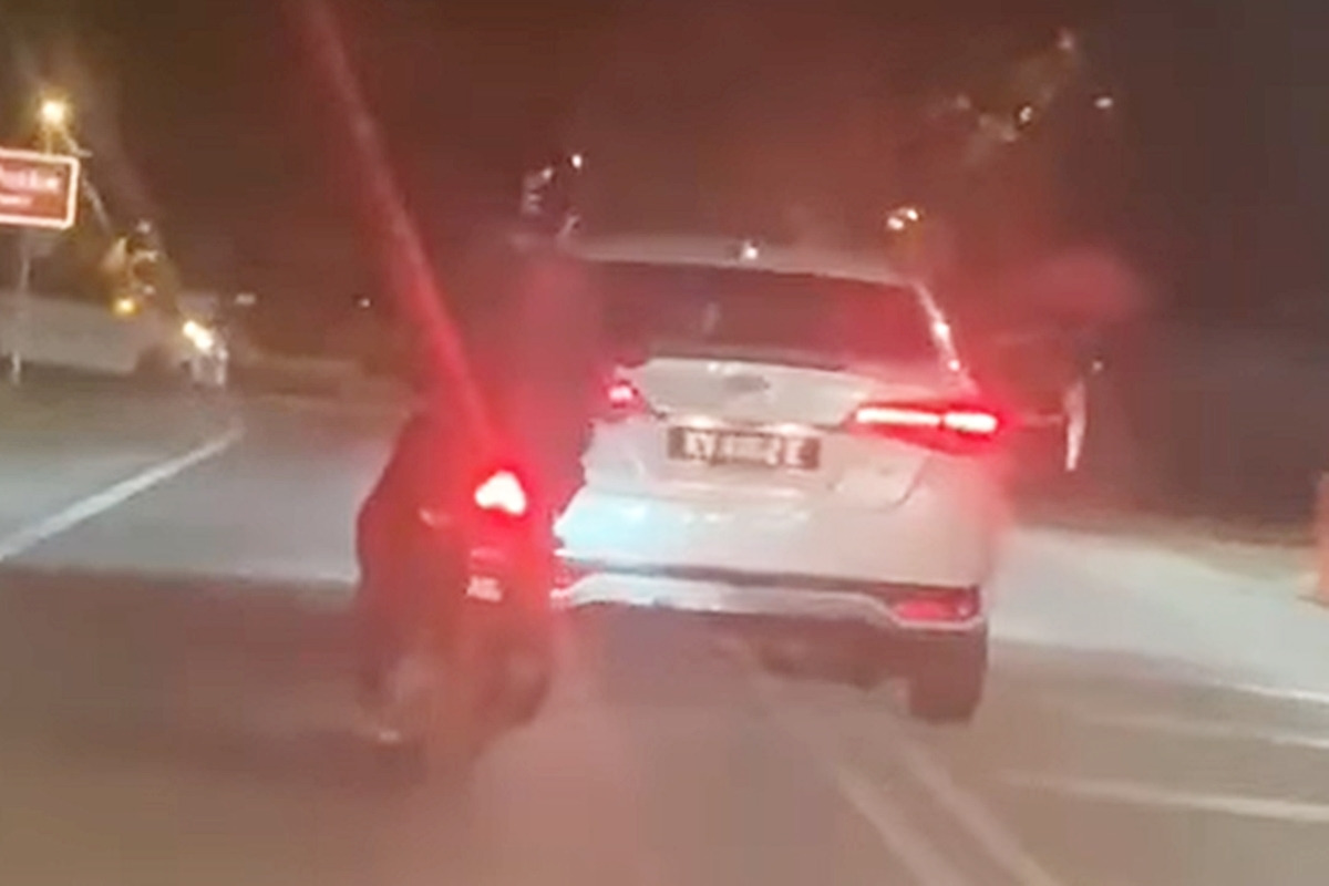 3_주행 중인 차량_페이스북 'Honeyzone Langkawi'.jpg