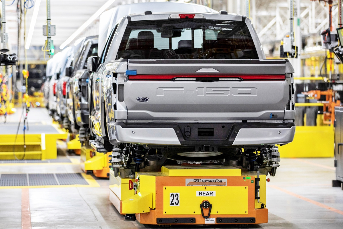 6_생산 중인 포드 F-150 라이트닝_Ford.jpg