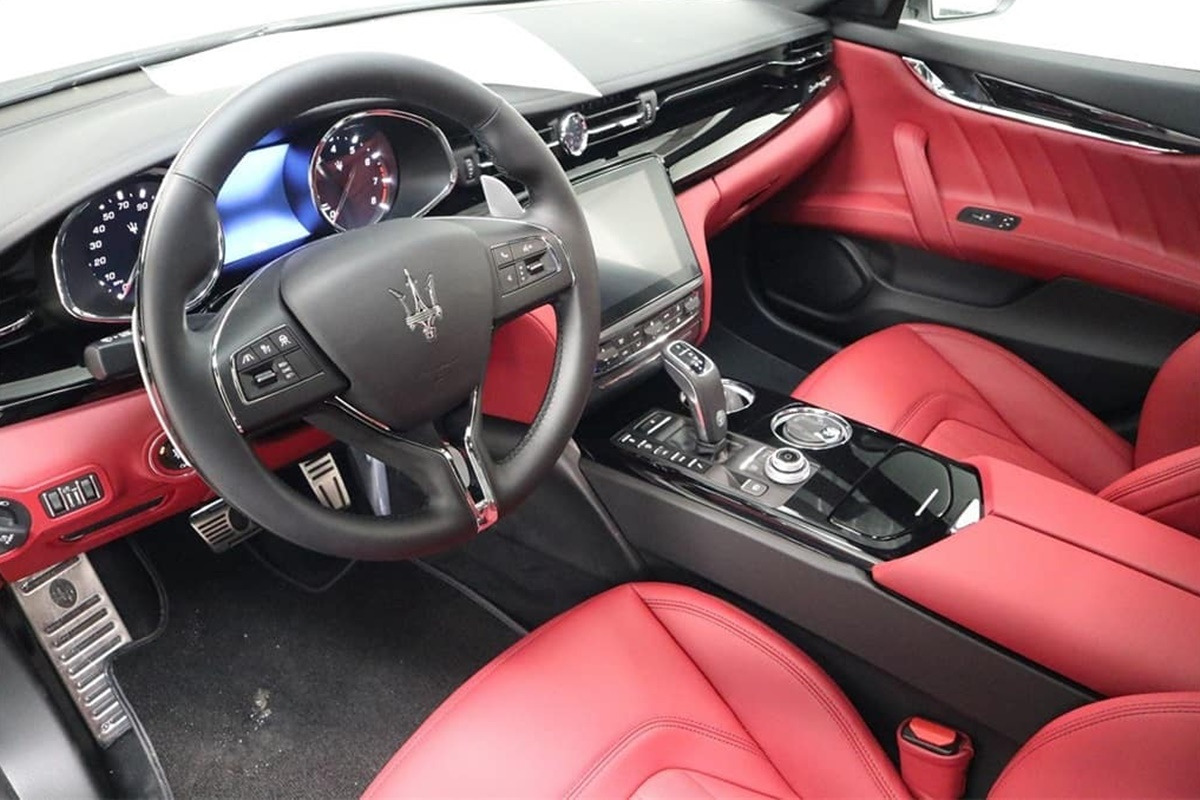 마세라티 콰트로포르테 Mike Ward Maserati.jpg