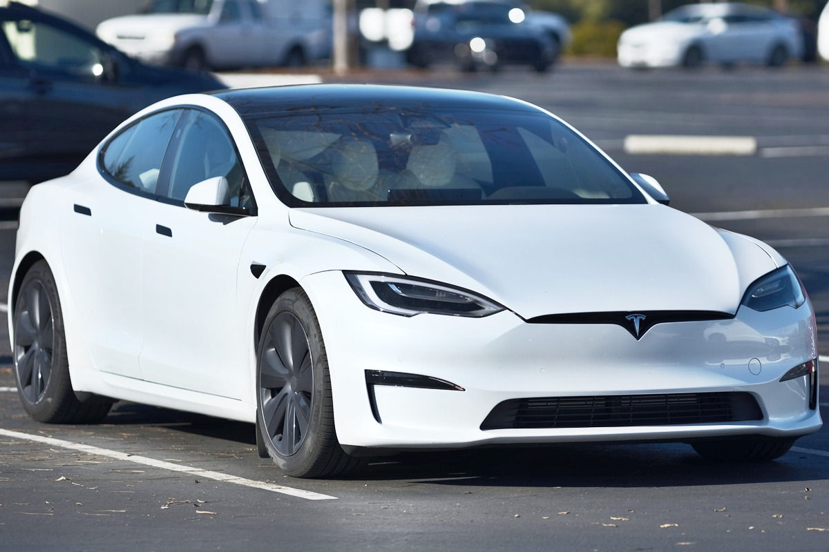 9_테슬라 모델 S_Wikipedia.jpg
