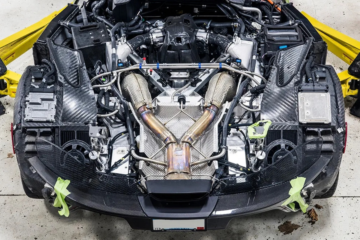 8_맥라렌 P1 엔진룸_GT Spirit.jpg