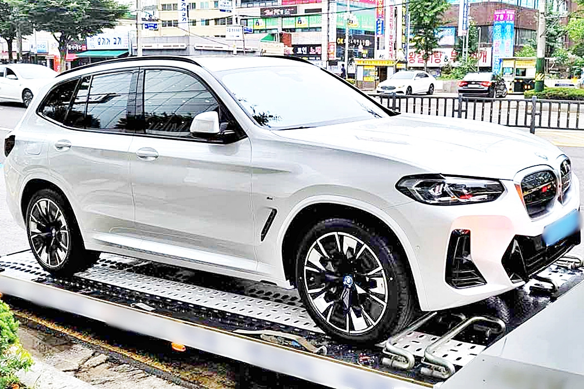 0_BMW iX3 탁송.jpg