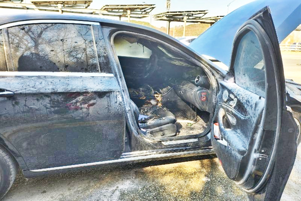 1_벤츠 E 클래스 화재_보배드림.jpg