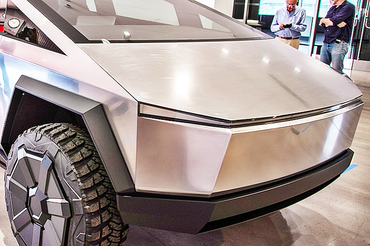 테슬라 사이버트럭.jpg