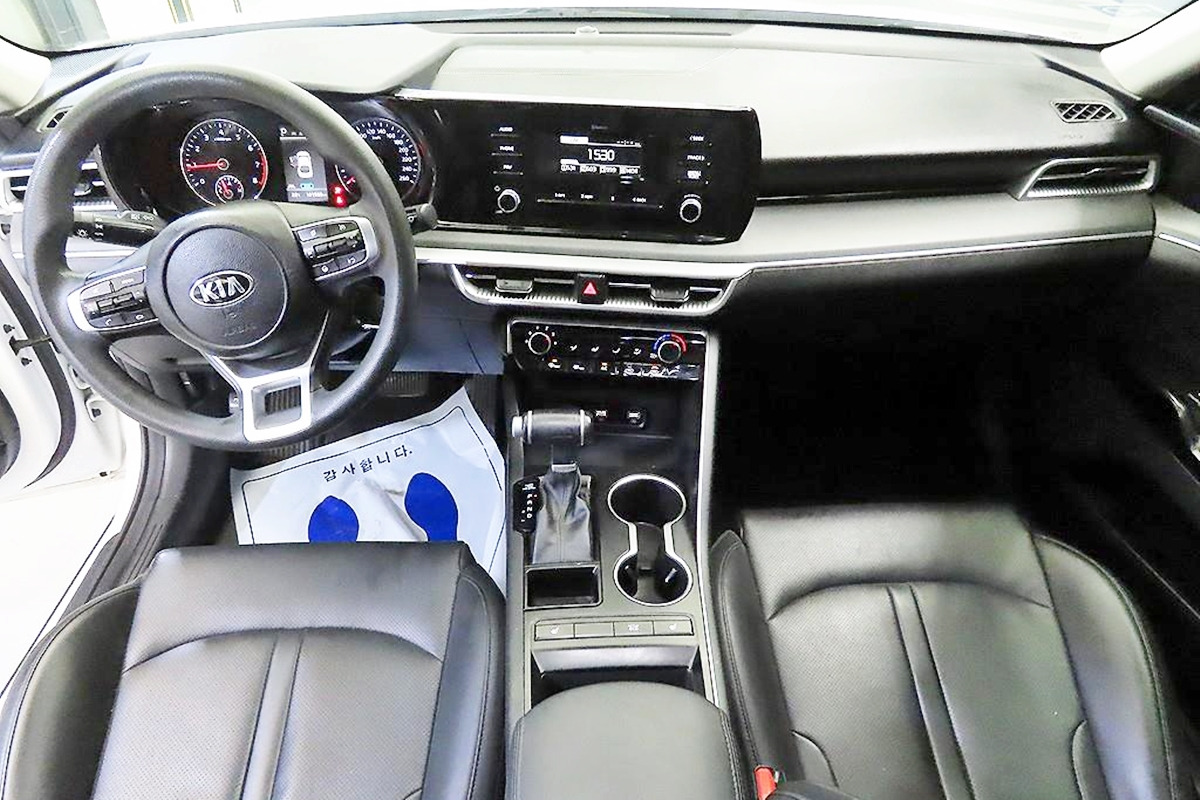 3_기아 K5 렌터카 스탠다드 인테리어.jpg