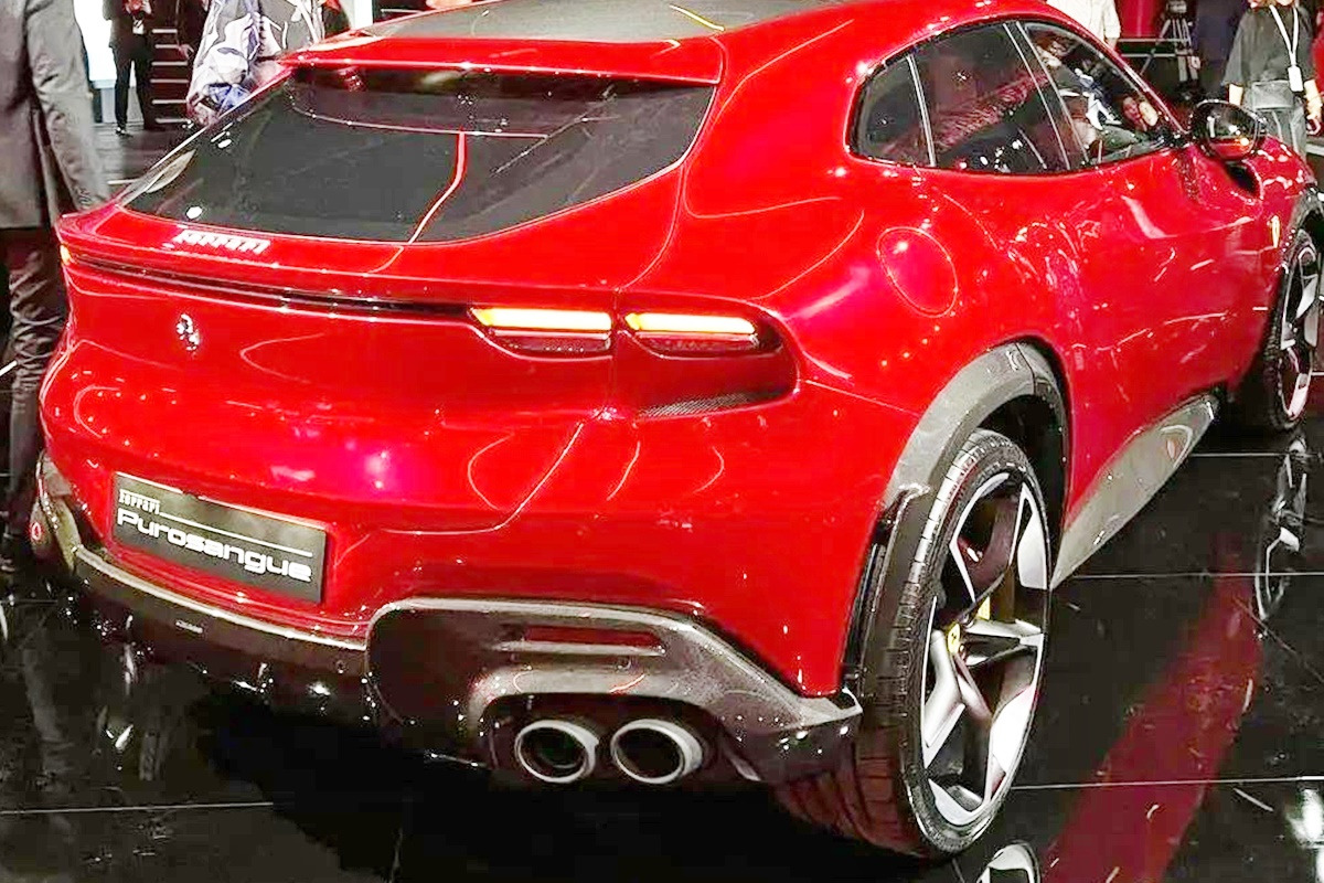 페라리 푸로산게 주문 중단 가능성.jpg