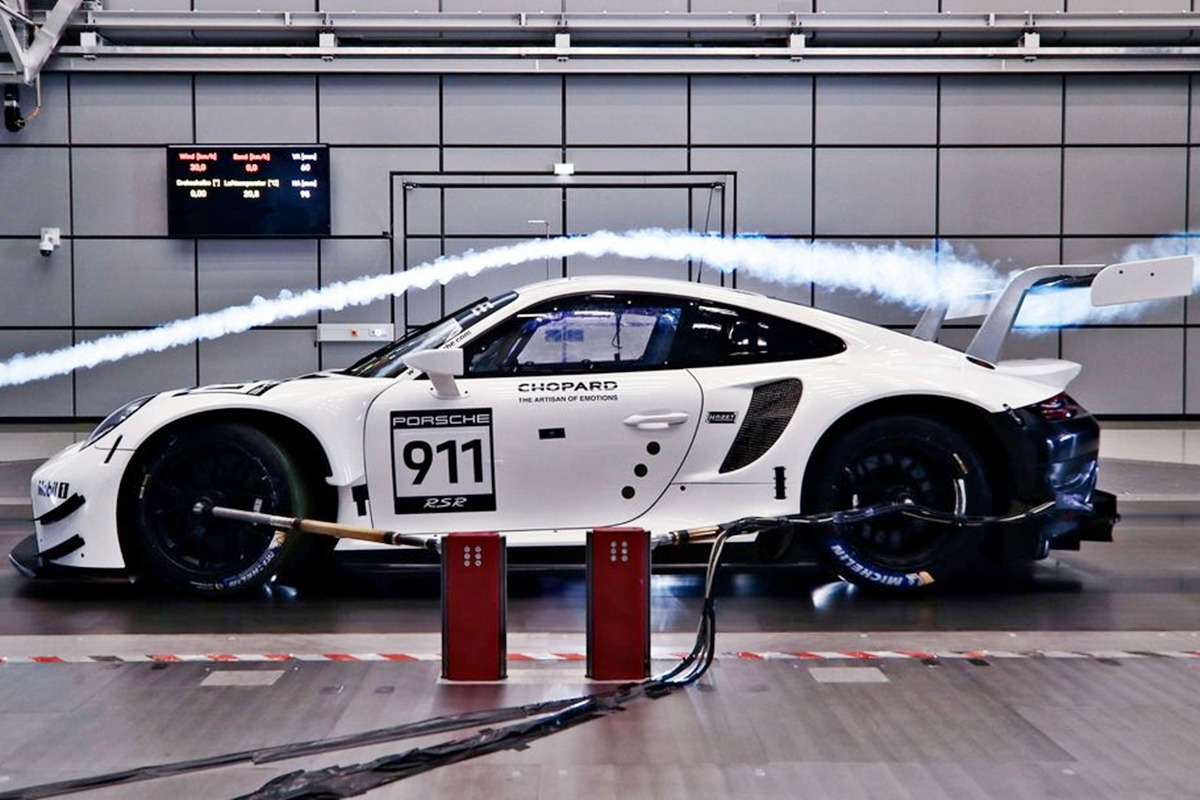 3_포르쉐 911 GT3 레이싱카 풍동 테스트_Porsche.jpg