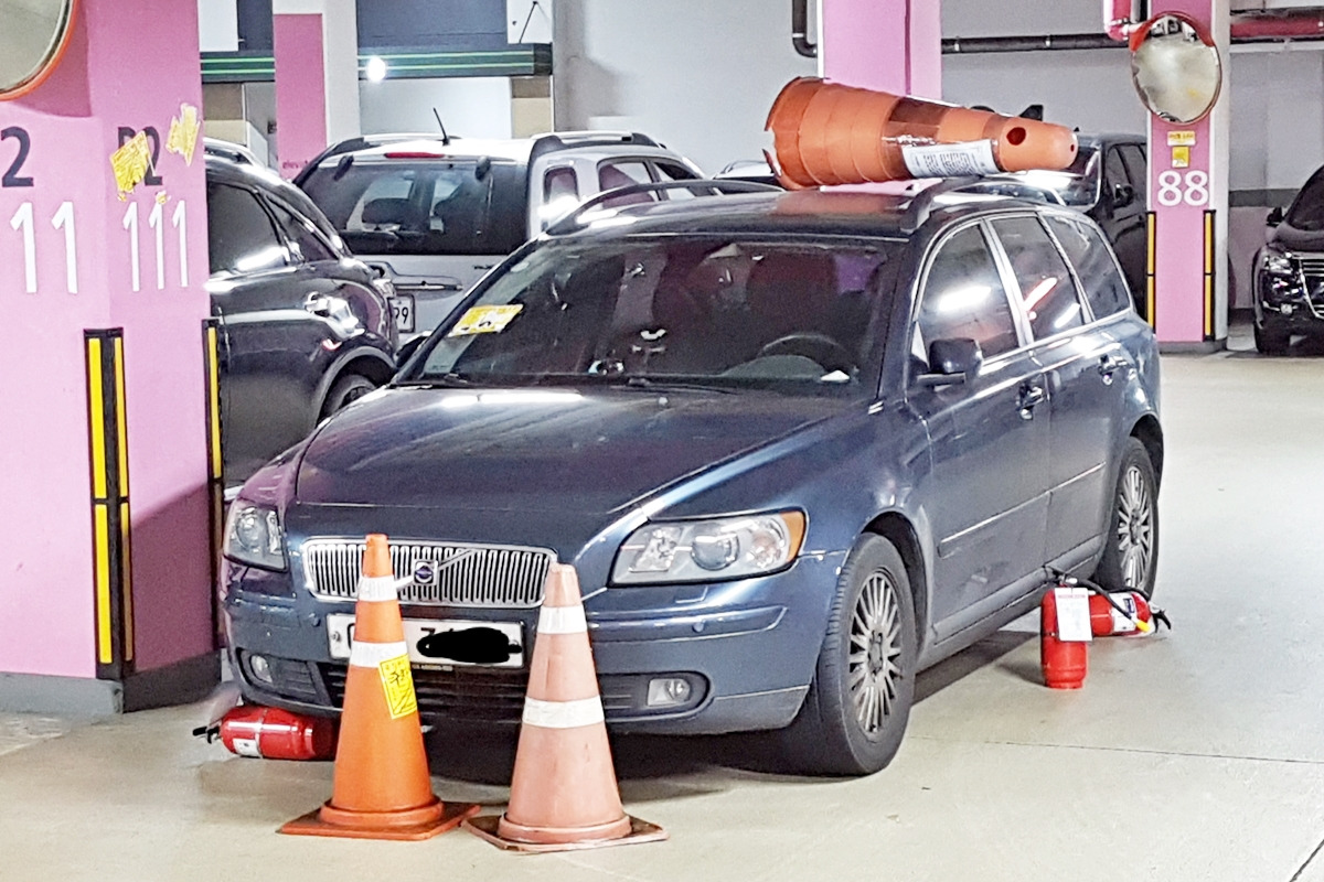 통로에 주차한 차량_클리앙.jpg