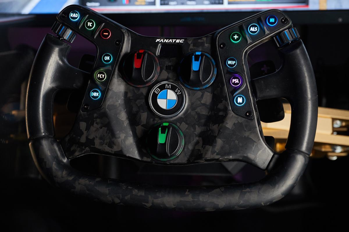 BMW 레이싱카 핸들.jpg