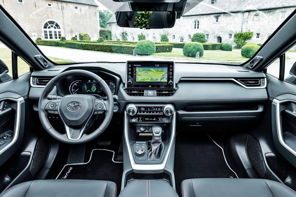 3_토요타 RAV4 PHEV 인테리어_NetCarShow.jpg