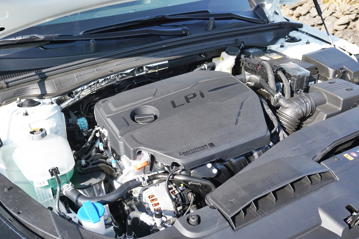 1_기아 K5 2.0 LPG 엔진_SK엔카.jpg