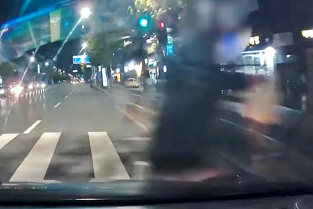 4_블랙박스 화면_유튜브 채널 '한문철 TV'.jpg