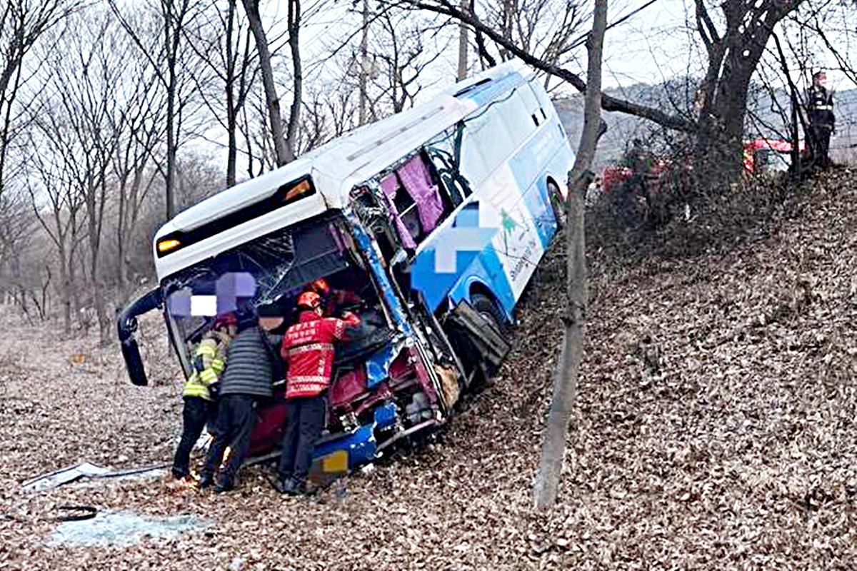 80대 노인 버스 운전자 사고 사진 출처 = '인천소방본부'.jpg