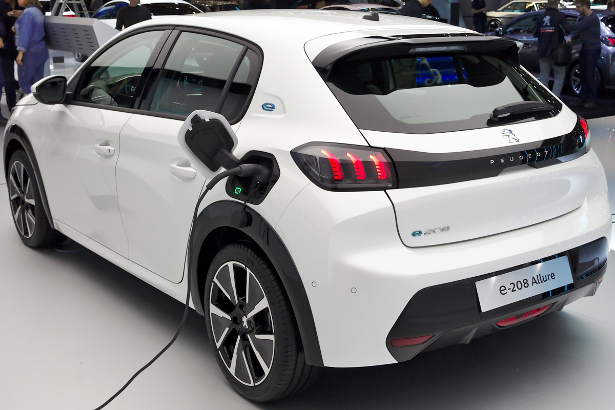 1_푸조 e-208.jpg