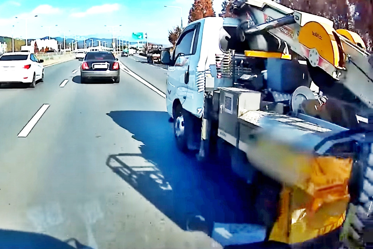 유튜브 채널 '그것이 블랙박스'_3_0.jpg