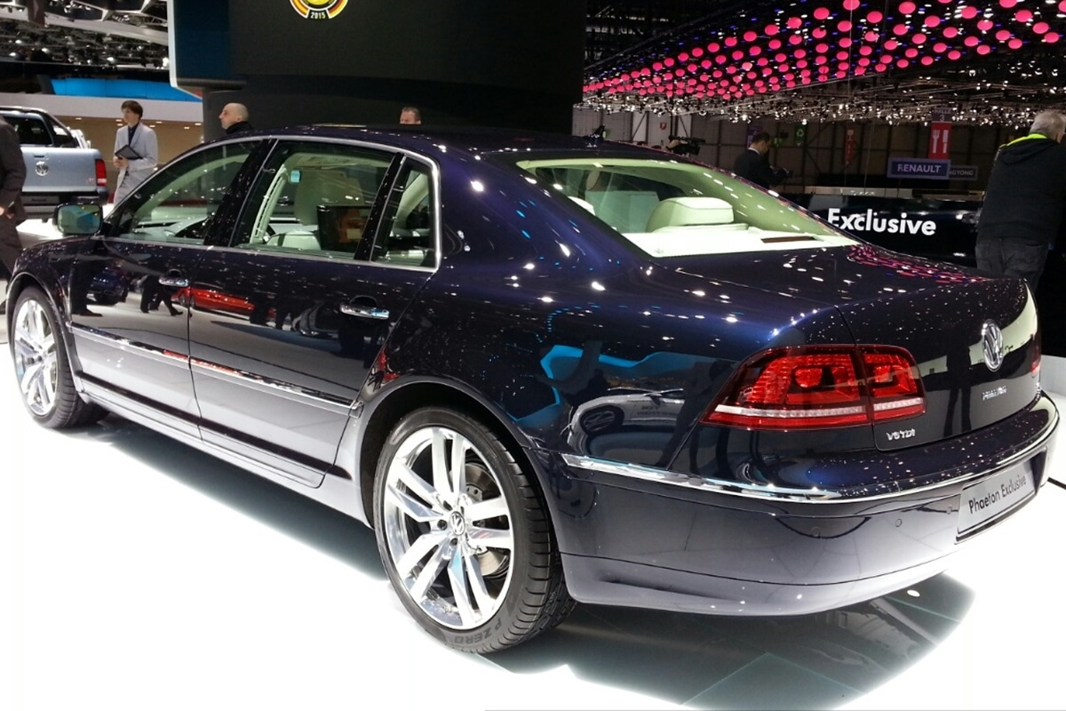 VW-Phaeton-Exclusive-Edition-rear-quarter-at-2015-Geneva-Motor-Show.jpg