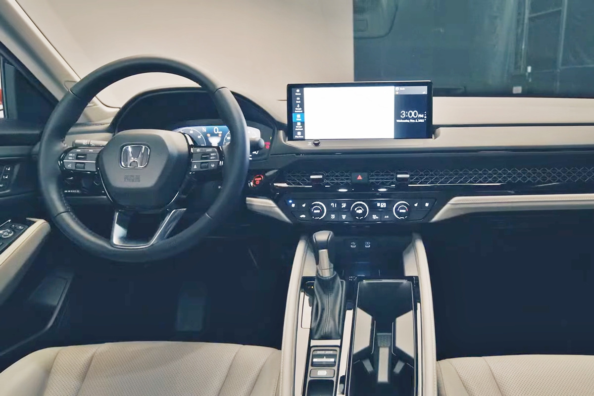 2_혼다 신형 어코드 인테리어_유튜브 채널 'MotorTrend Channel'.jpg
