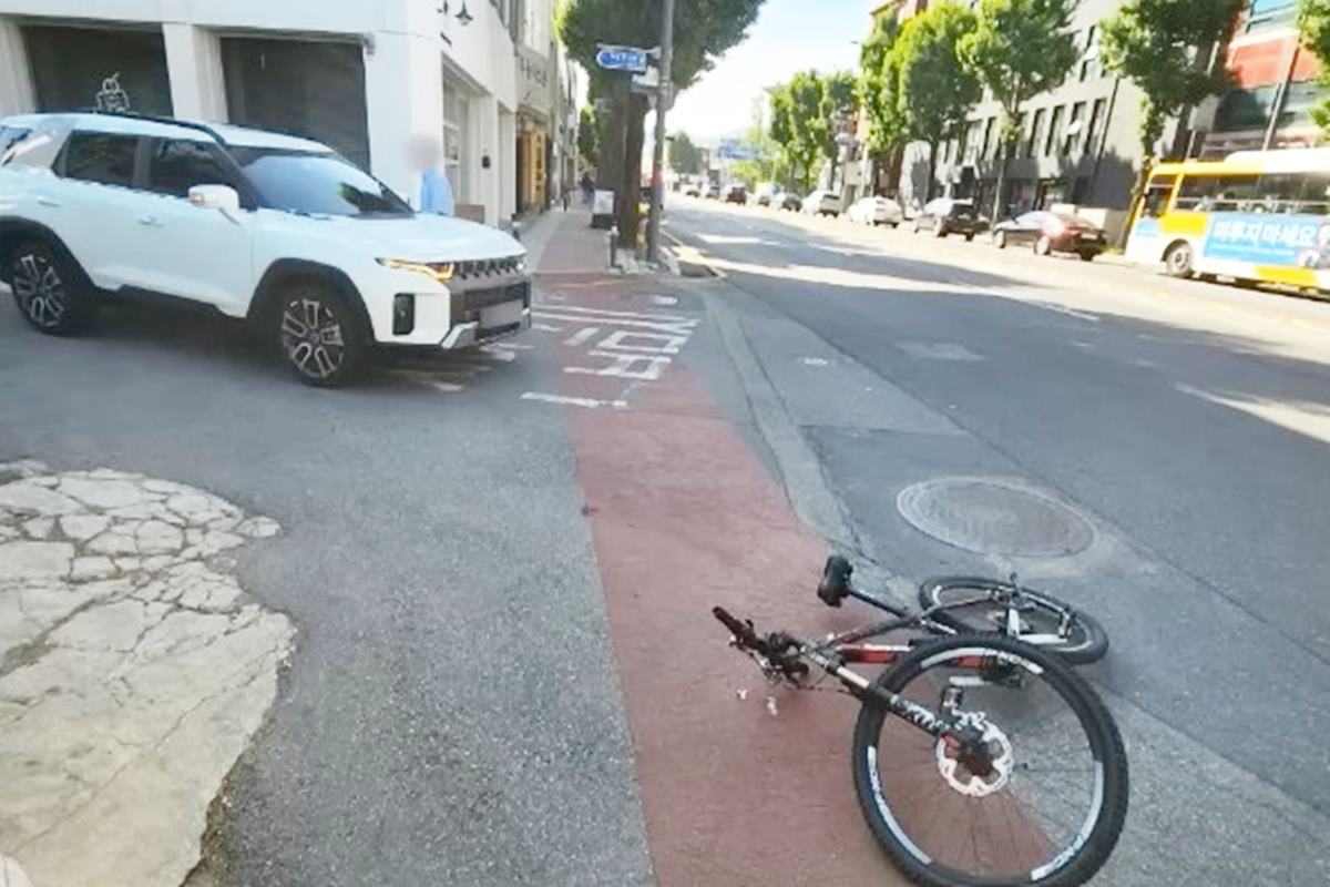 사고 현장 사진 출처 = Youtube '한문철TV'.jpg