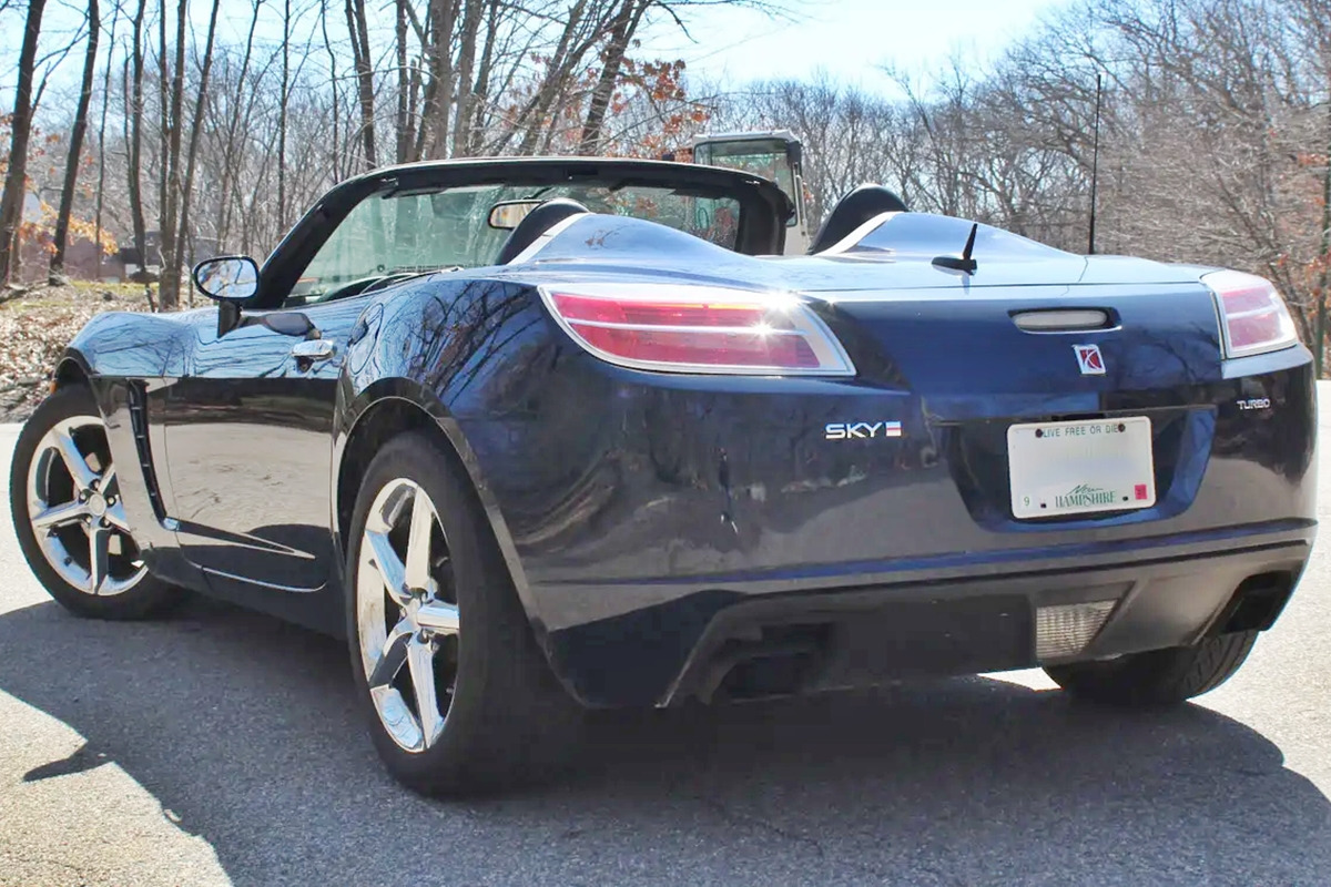 9_2008년형 새턴 스카이_The Drive.jpg