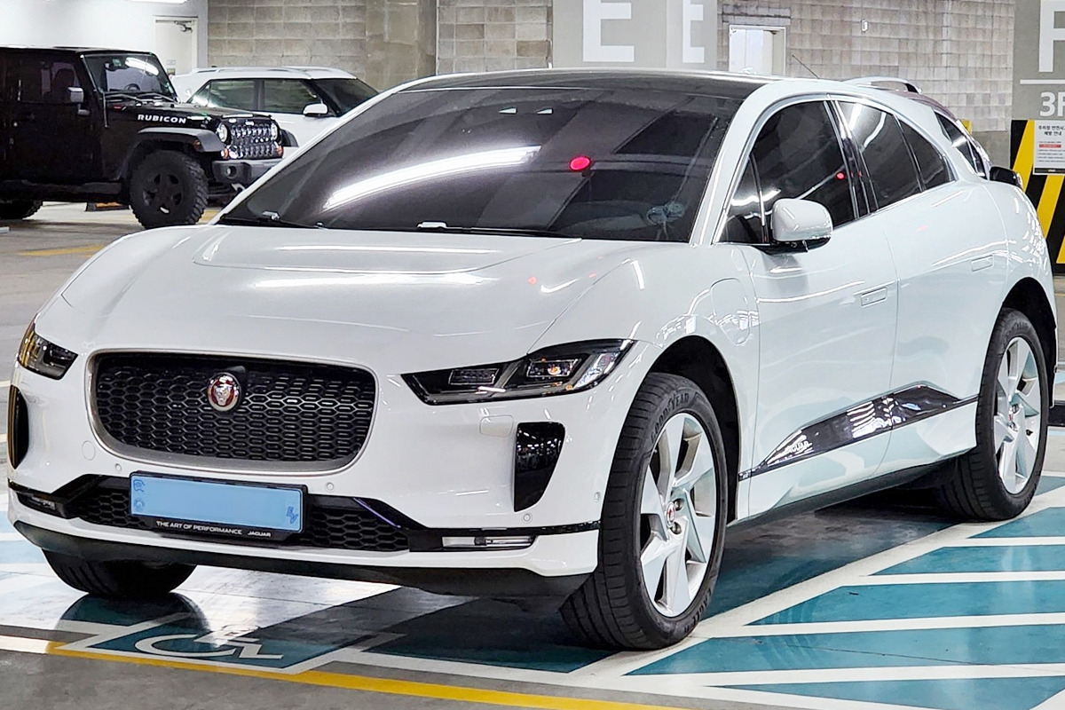 6_재규어 I-페이스_네이버 남차카페 '수원ll작은칼빵'.jpg