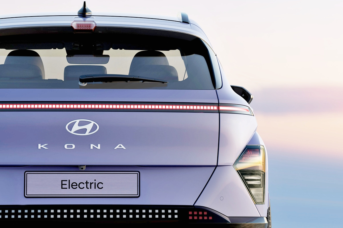 2_신형 코나 일렉트릭 후면.jpg