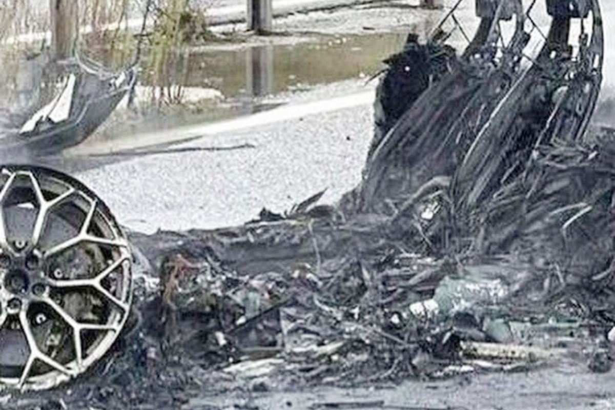 9_불타버린 람보르기니 우라칸_AutoEvolution.jpg