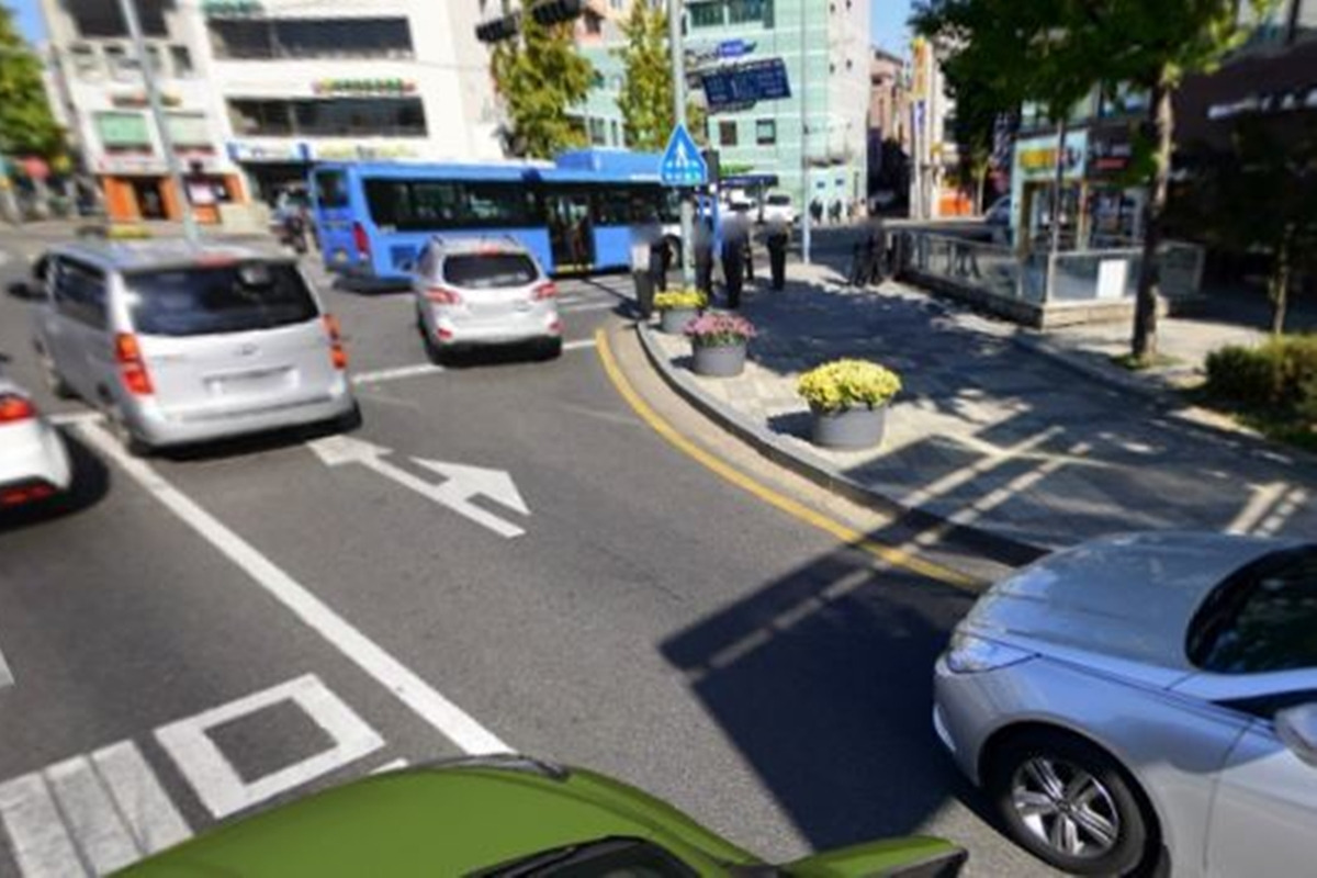 3_직진우회전 차선.jpg