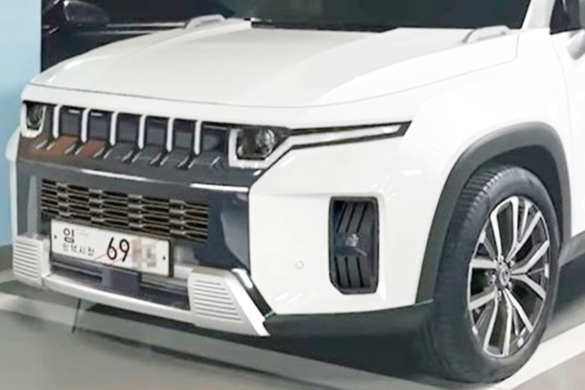 쌍용자동차 J100.jpg