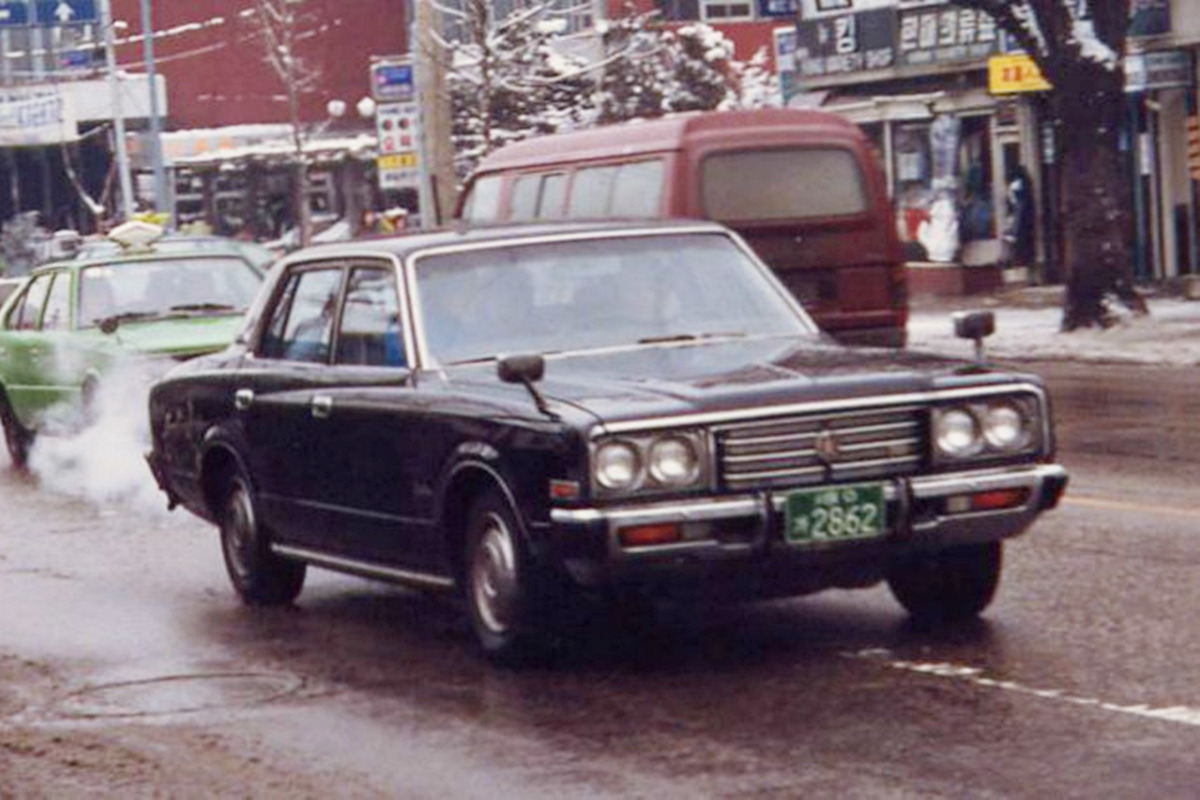 1_토요타 5세대 크라운_보배드림.jpg