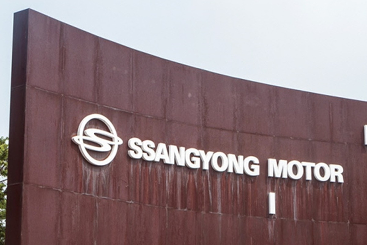 경향신문 쌍용자동차 공장.jpg