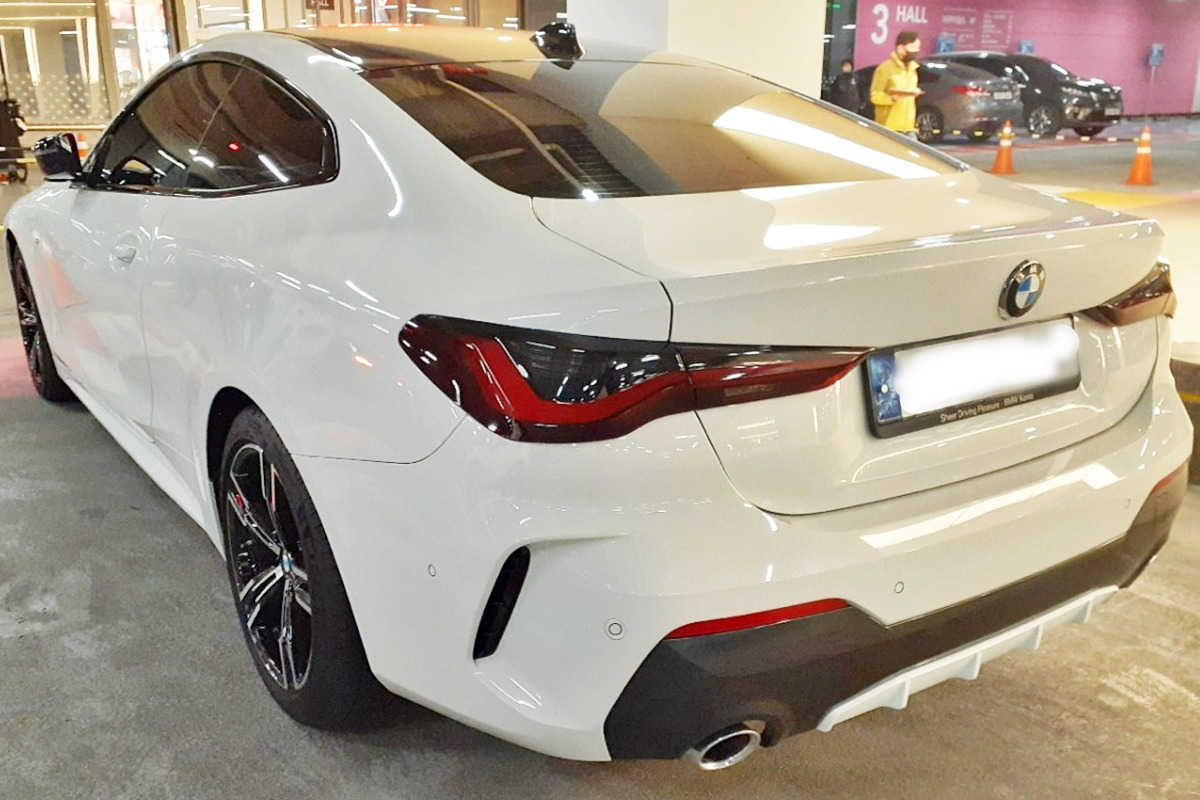 6_BMW 4시리즈(내용과 무관한 사진)_네이버 남차카페 '경기lldream롤스'님.jpg