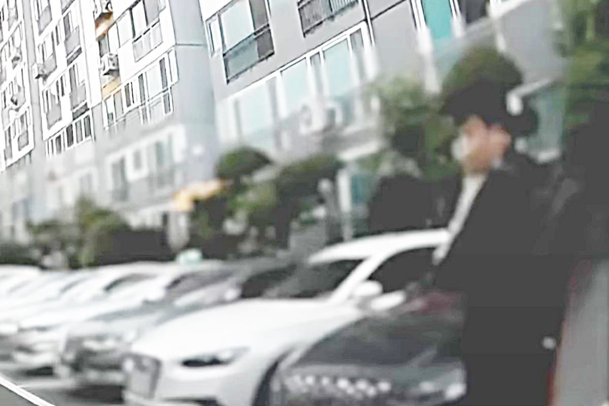 욕하지 말라며 등장하는 아들 사진 출처 = 유튜브 채널 '노라준카'.jpg