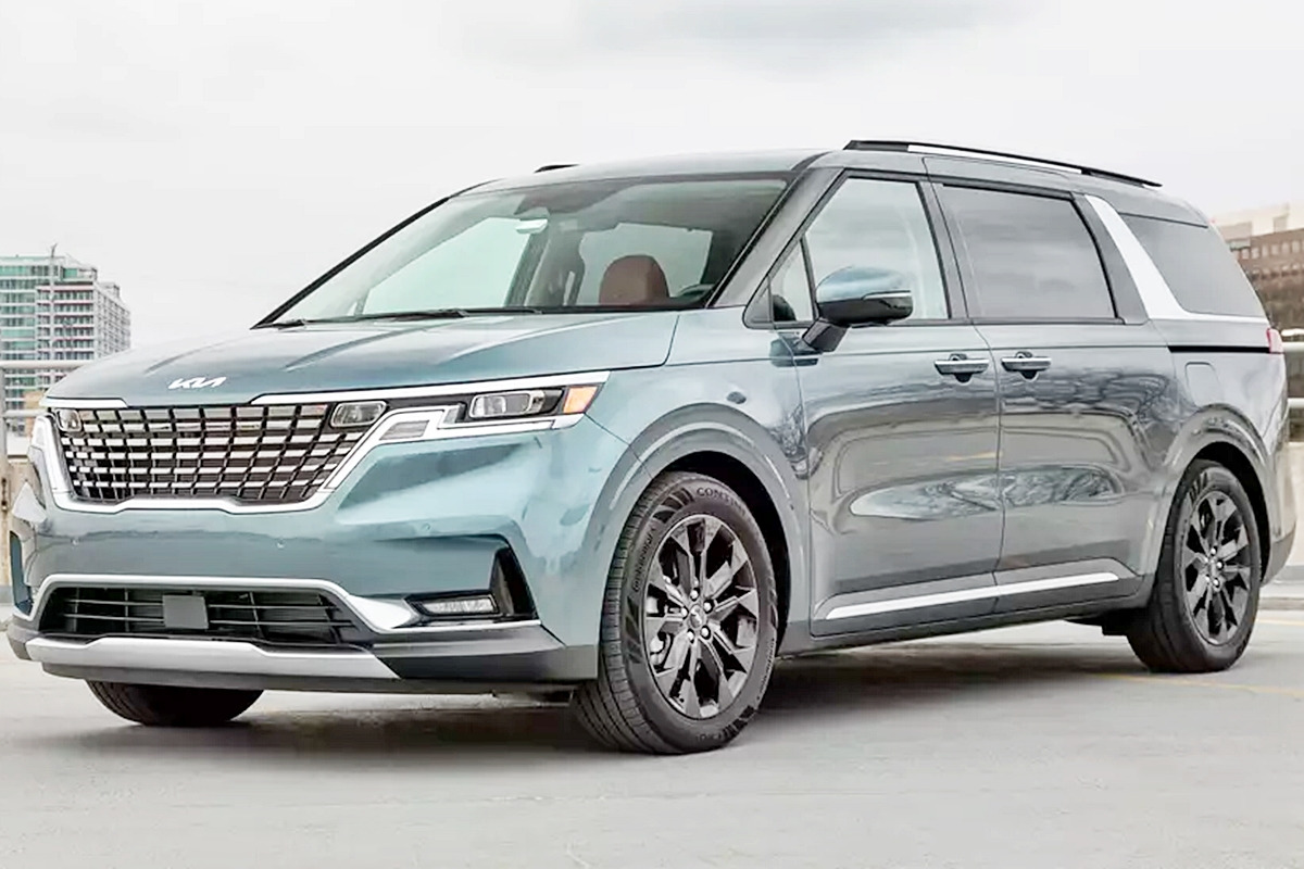 3_기아 카니발_Cars com.jpg