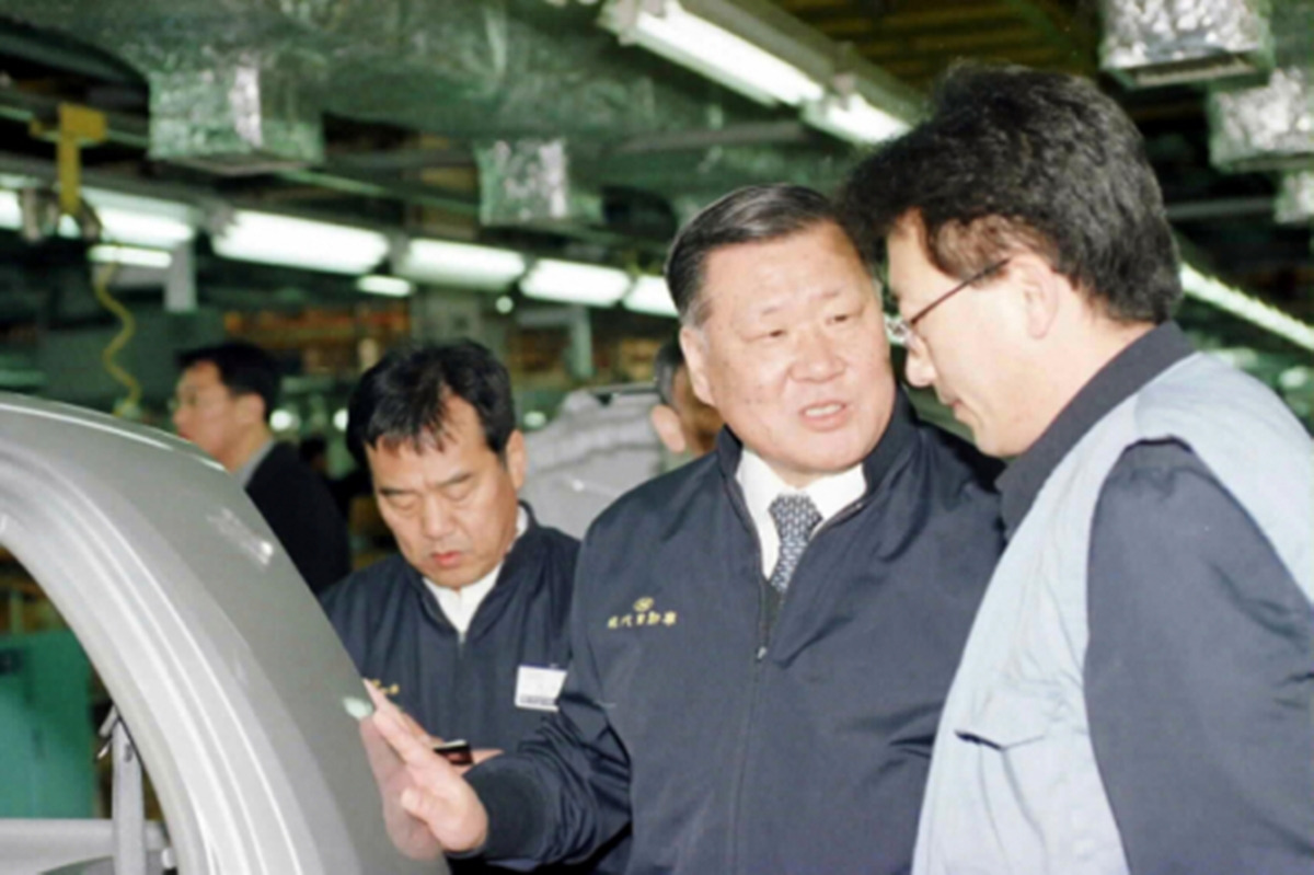 서울경제 정몽구 명예회장.jpg