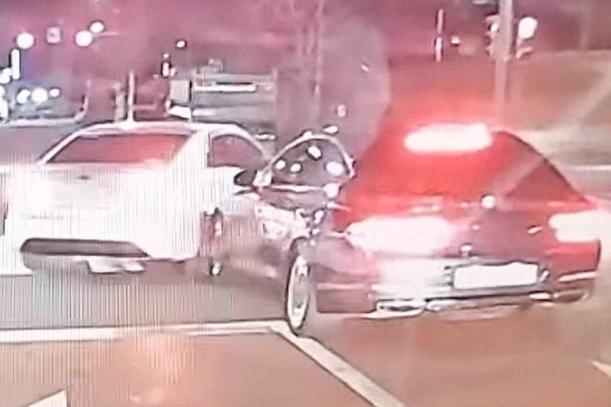 0_구급차 블박_유튜브 채널 '한문철 TV'.jpg