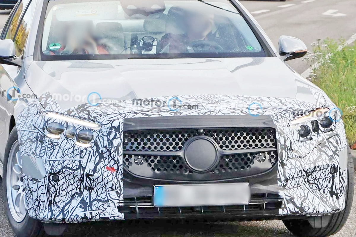 0_메르세데스-벤츠 신형 E 클래스 프로토타입_Motor1.jpg