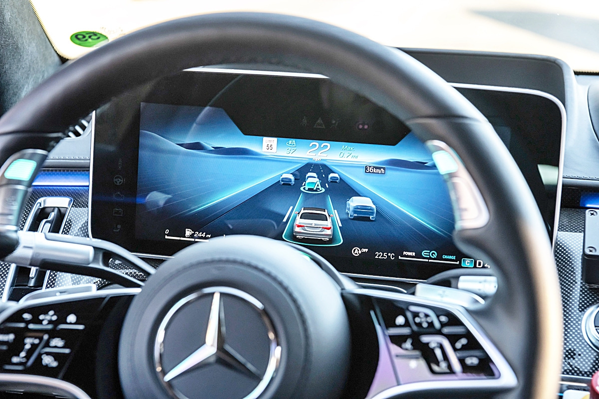 4_메르세데스-벤츠 드라이브 파일럿 작동 중.jpg