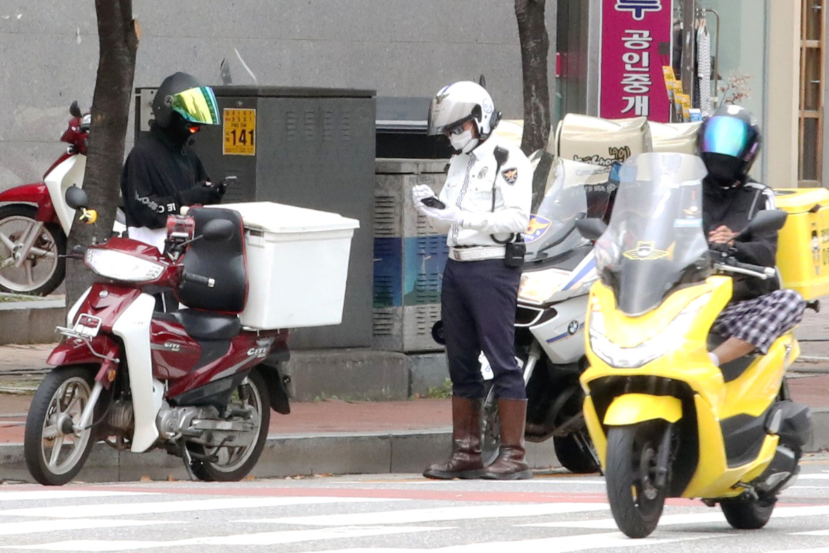 오토바이_운전자_경찰6.jpg