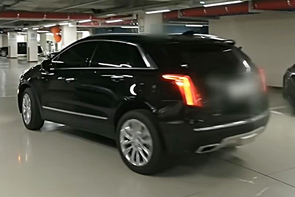 유이의 캐딜락 XT5 사진 출처 = '나 혼자 산다'.jpg