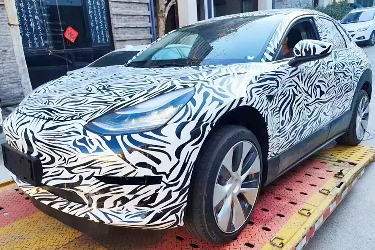 5_테슬라 모델 2 테스트카_Reddit.jpg