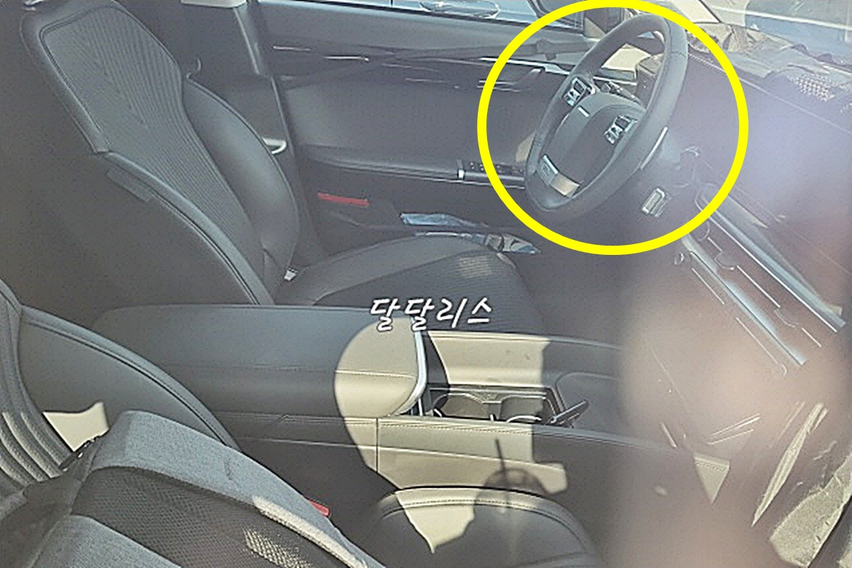 그랜저 실내 유출_3.jpg