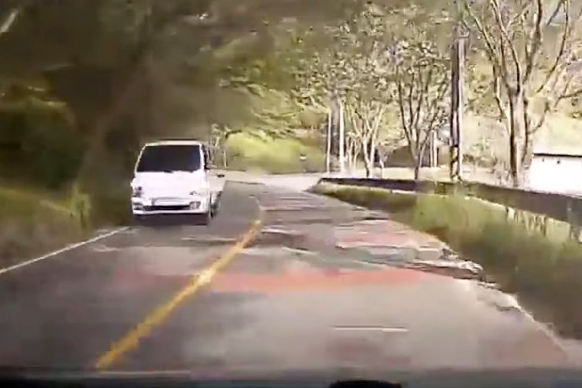 정상 주행 중인 제보자 사진 출처 = '그것이 블랙박스'.jpg