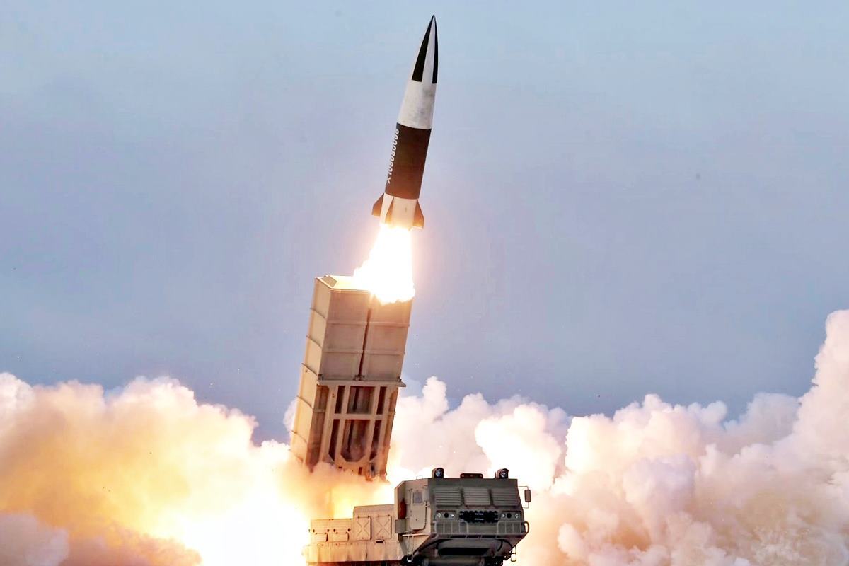 SRBM을 발사하는 북한 연합뉴스.jpg